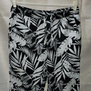 Ladies Ponte Pant Tapered Ankle Brand 